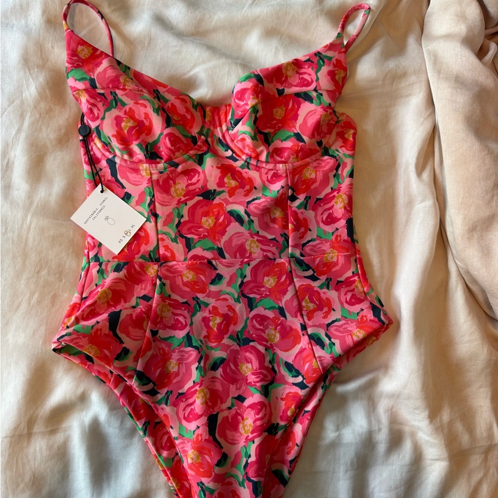 NWT SKATIE One Piece*Rachel Winnetka swimming suit Size Medium